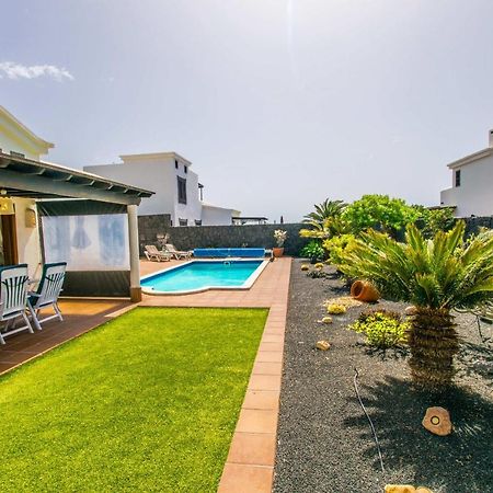 216 - Villa Helena by Villas Now Ltd Playa Blanca  Exteriör bild